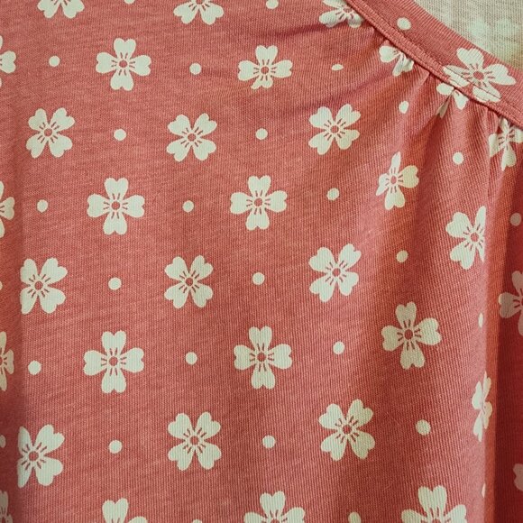 Woman Within Perfect Printed Short-Sleeve Shirred V-Neck Tunic, Size Medium - Picture 3 of 3